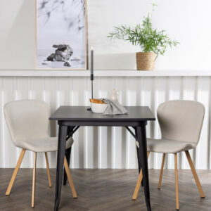 Matgrupp Tempe med stolarna Lilja