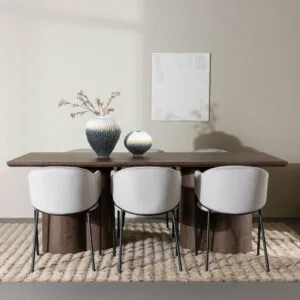 Olivia Matbord med Evelina Matstol