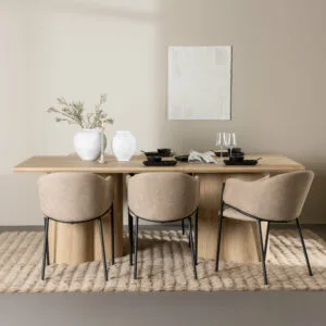 Olivia Matbord med Evelina Matstol